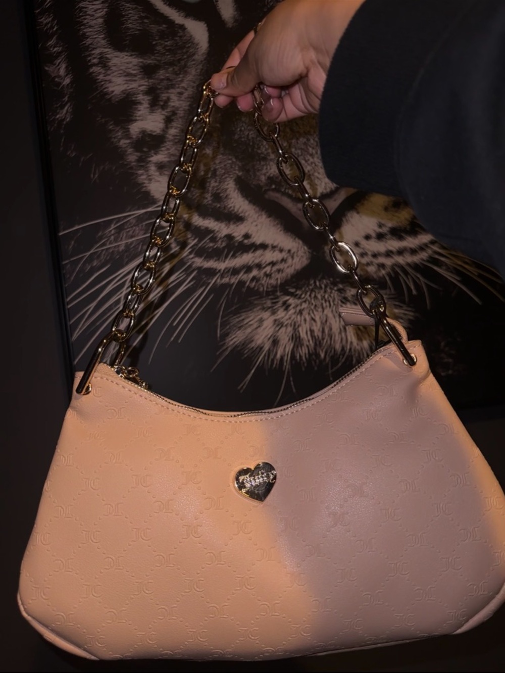 !!NEW!! JUICY COUTURE Women's beige Chain-Handle Shoulder Bag